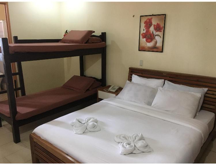 Joyful Island Hostel - Cebu City Dış mekan fotoğraf